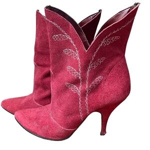 VINTAGE 60S RED SUEDE BOOTIES WITH SILVER THREADING SZ 8.5